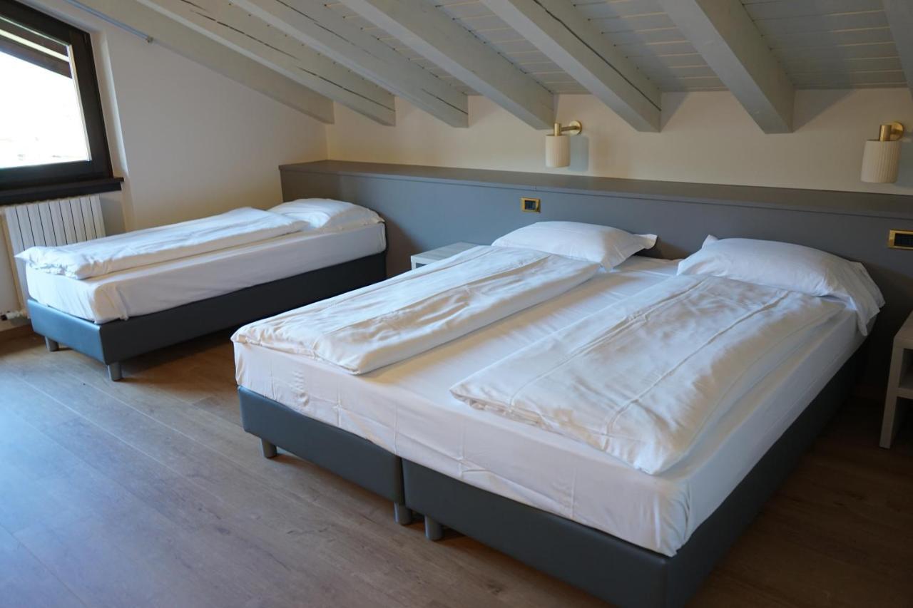 Hotel Binelli Пинцоло Екстериор снимка